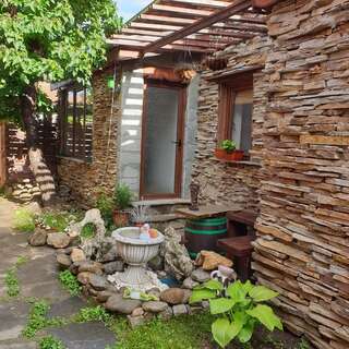 Гостевой дом Guest house The Stone Казанлык-6